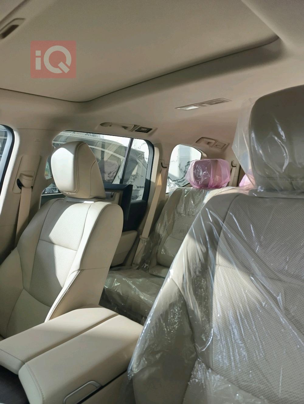 تۆیۆتا لاند کروزەر